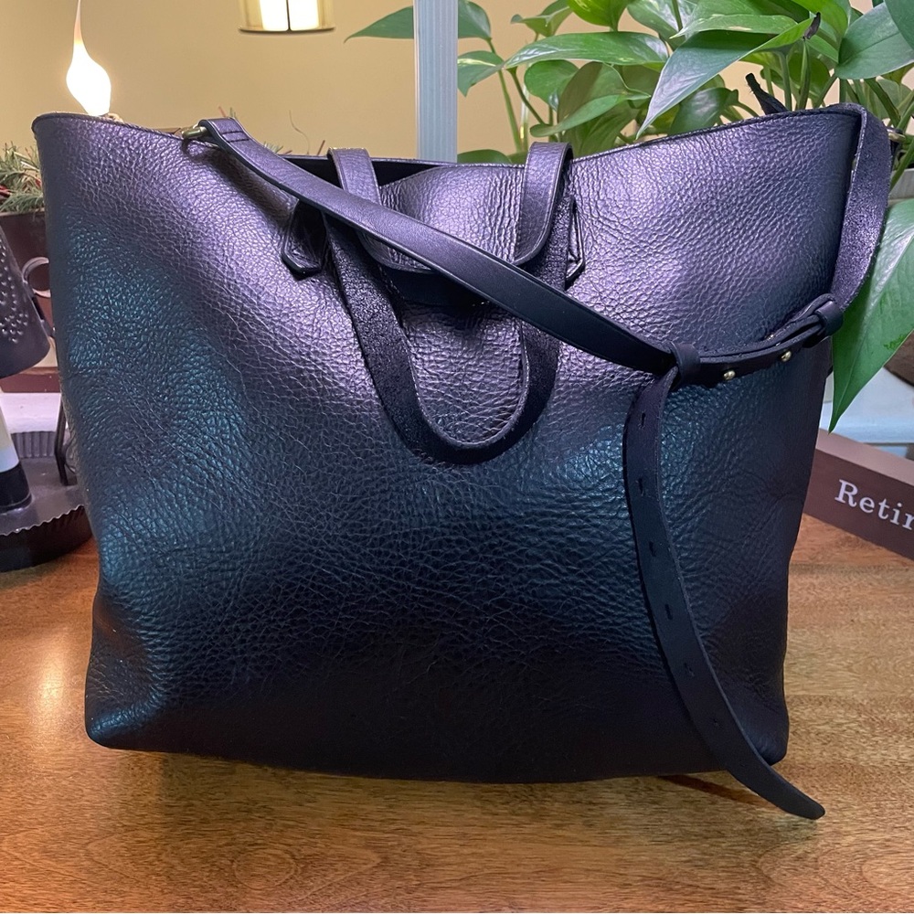 Madewell leather zippered tote bag